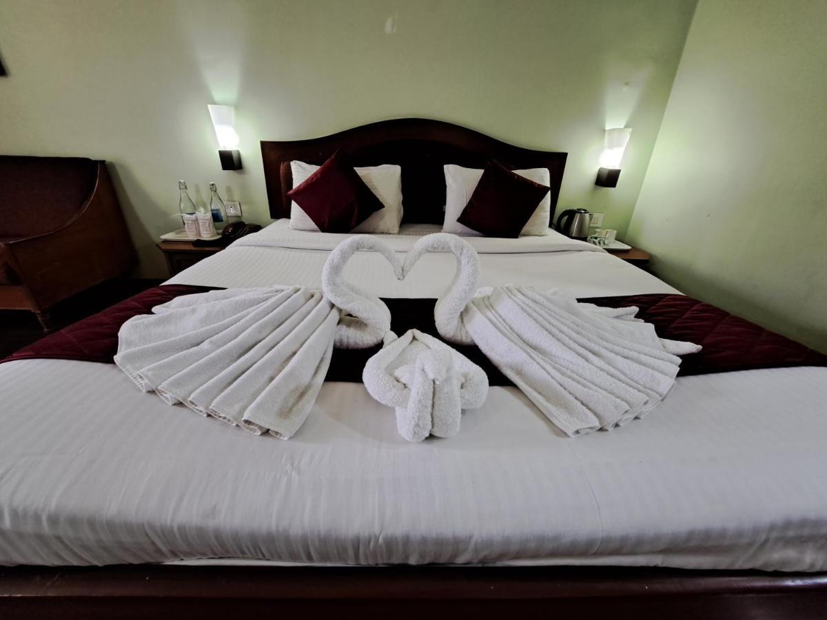 Hotel Preethi Classic Towers Udagamandalam Exterior foto