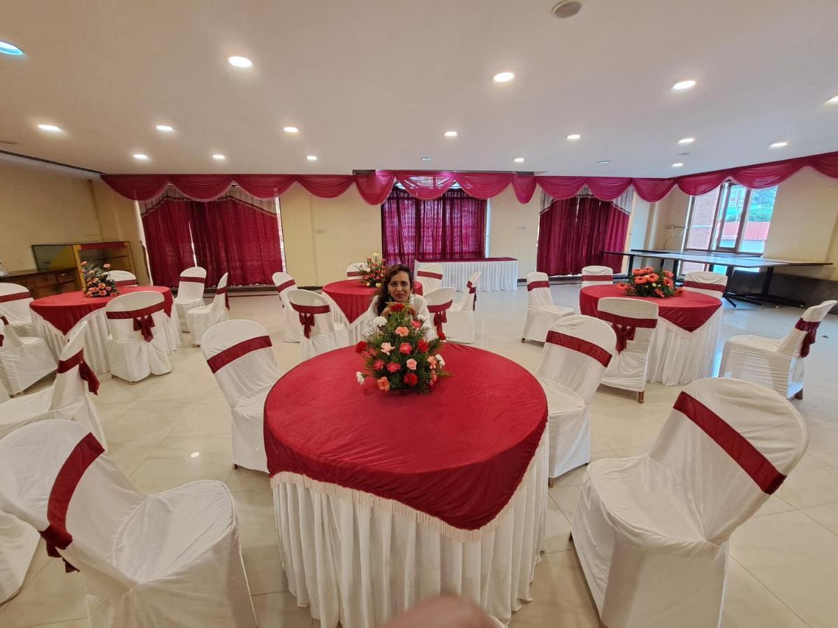Hotel Preethi Classic Towers Udagamandalam Exterior foto