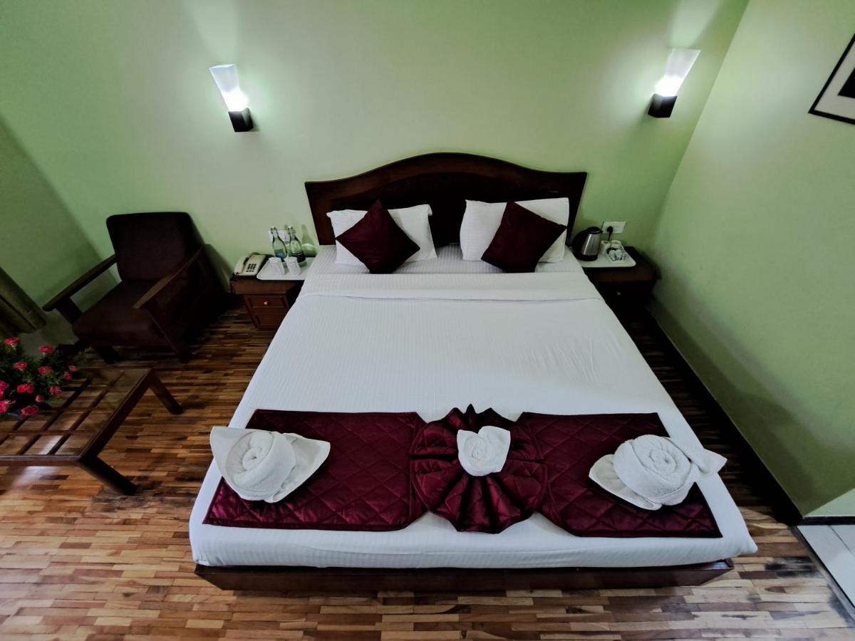 Hotel Preethi Classic Towers Udagamandalam Exterior foto
